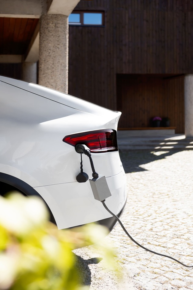 Tesla Wall Baterry